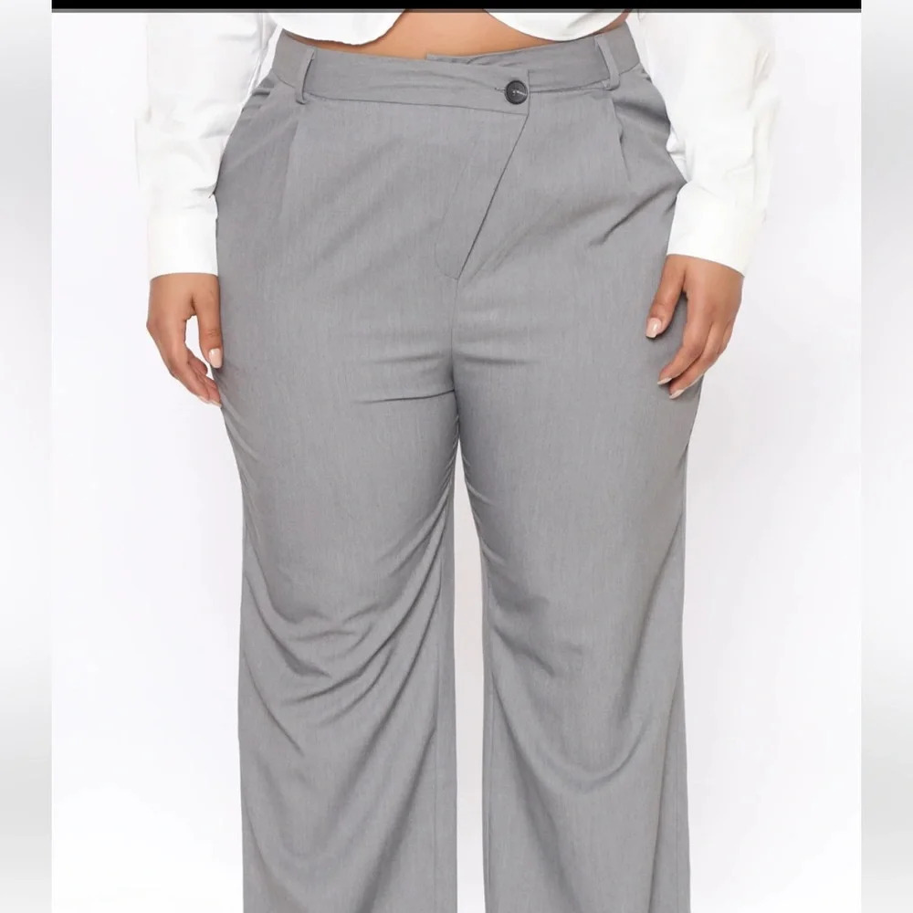 Fashion Nova Shatter the Ceiling Wise Leg Grey Trousers Size 1X - Picture 2 of 10